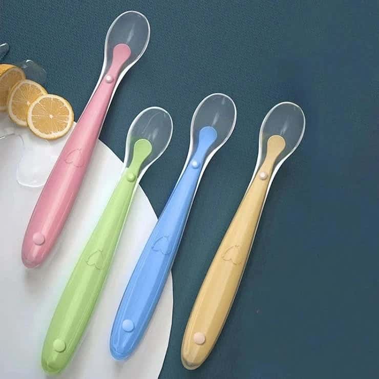 Silicone feeding spoon